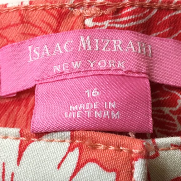 ISAAC MIZRAHI NEW YORK Scattered Peony Floral Tailored Shorts - Picture 9 of 11